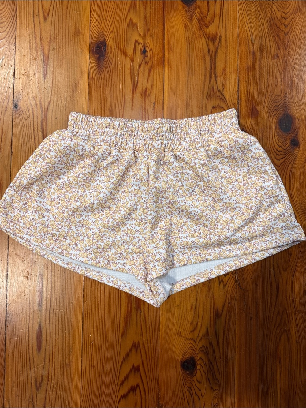SHEIN Yellow Floral Elastic-Waist Athletic Shorts